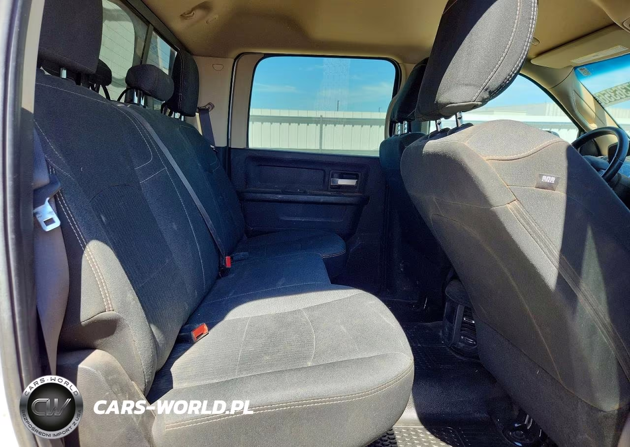 2019 Ram 2500 Tradesman VIN:3C6UR5CJ1KG633685 - 10