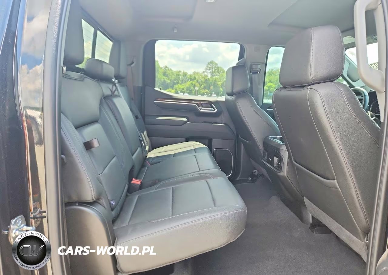 2026 Chevrolet Silverado K1500 Rst VIN:1GCUKEE82TZ105095 - 10