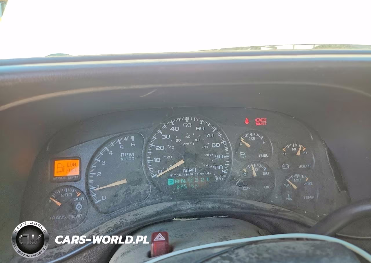 2002 Chevrolet Silverado K2500 Heavy Duty VIN:1GCHK29U62E179049 - 9