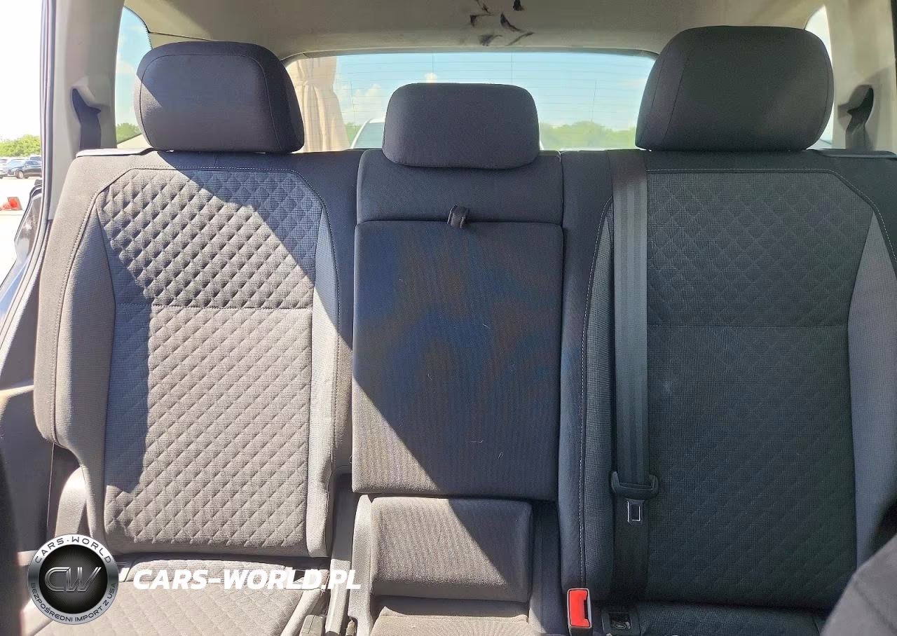 VOLKSWAGEN TIGUAN S VIN:3VV1B7AX1LM052761 - 10
