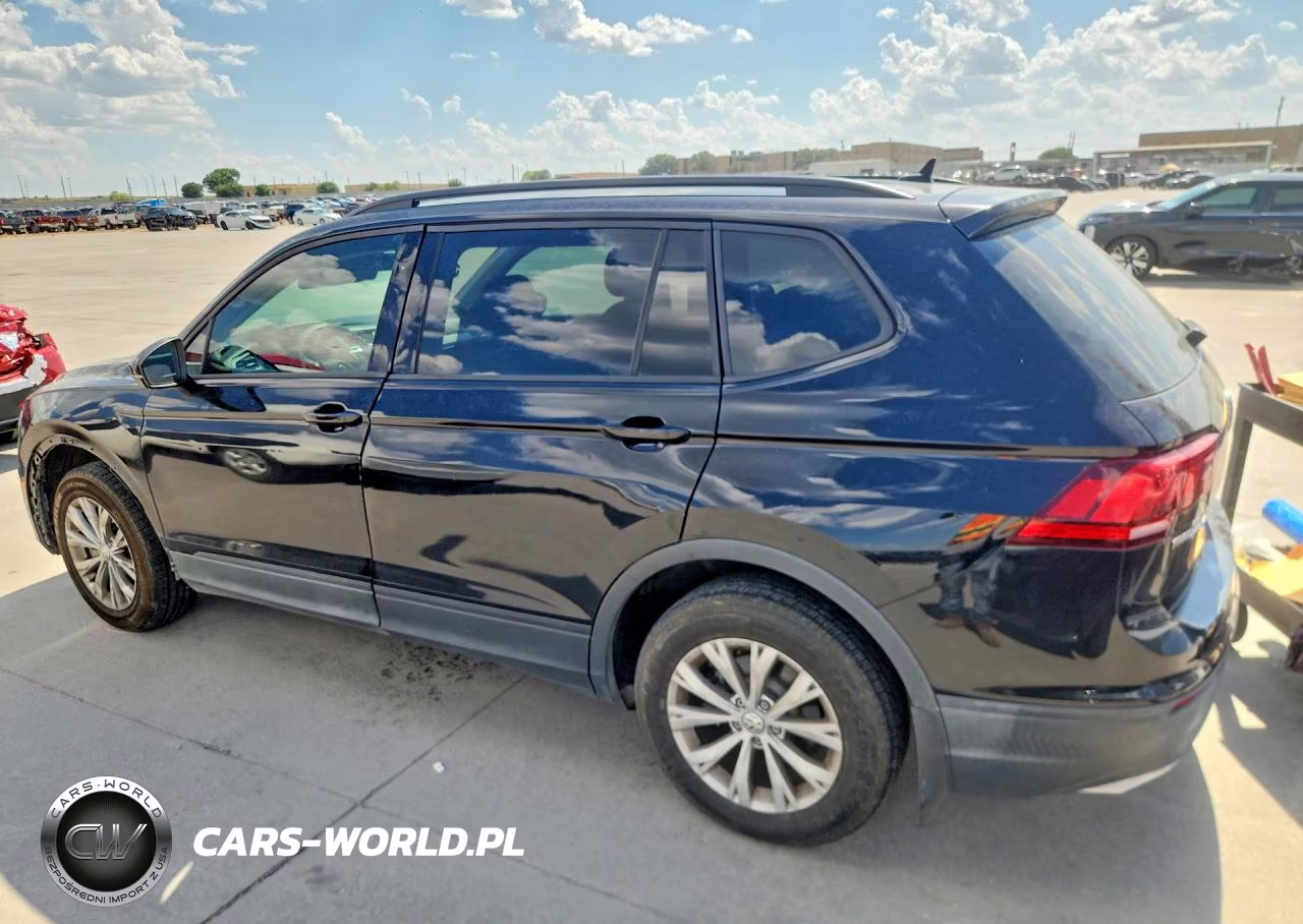 VOLKSWAGEN TIGUAN S VIN:3VV1B7AX1LM052761 - 2