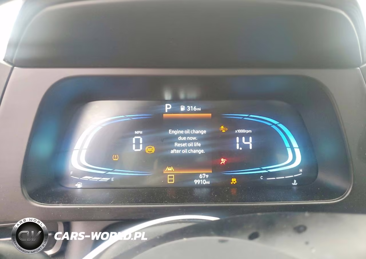 2025 Hyundai Elantra Sel Sport VIN:KMHLM4DG1SU042510 - 9