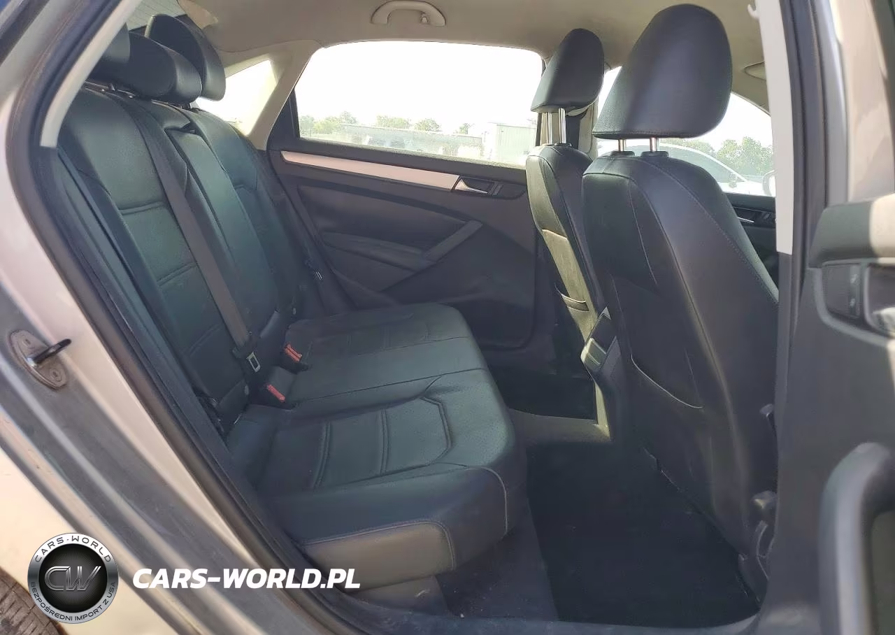 2012 Volkswagen Passat Se VIN:1VWBP7A3XCC019967 - 10