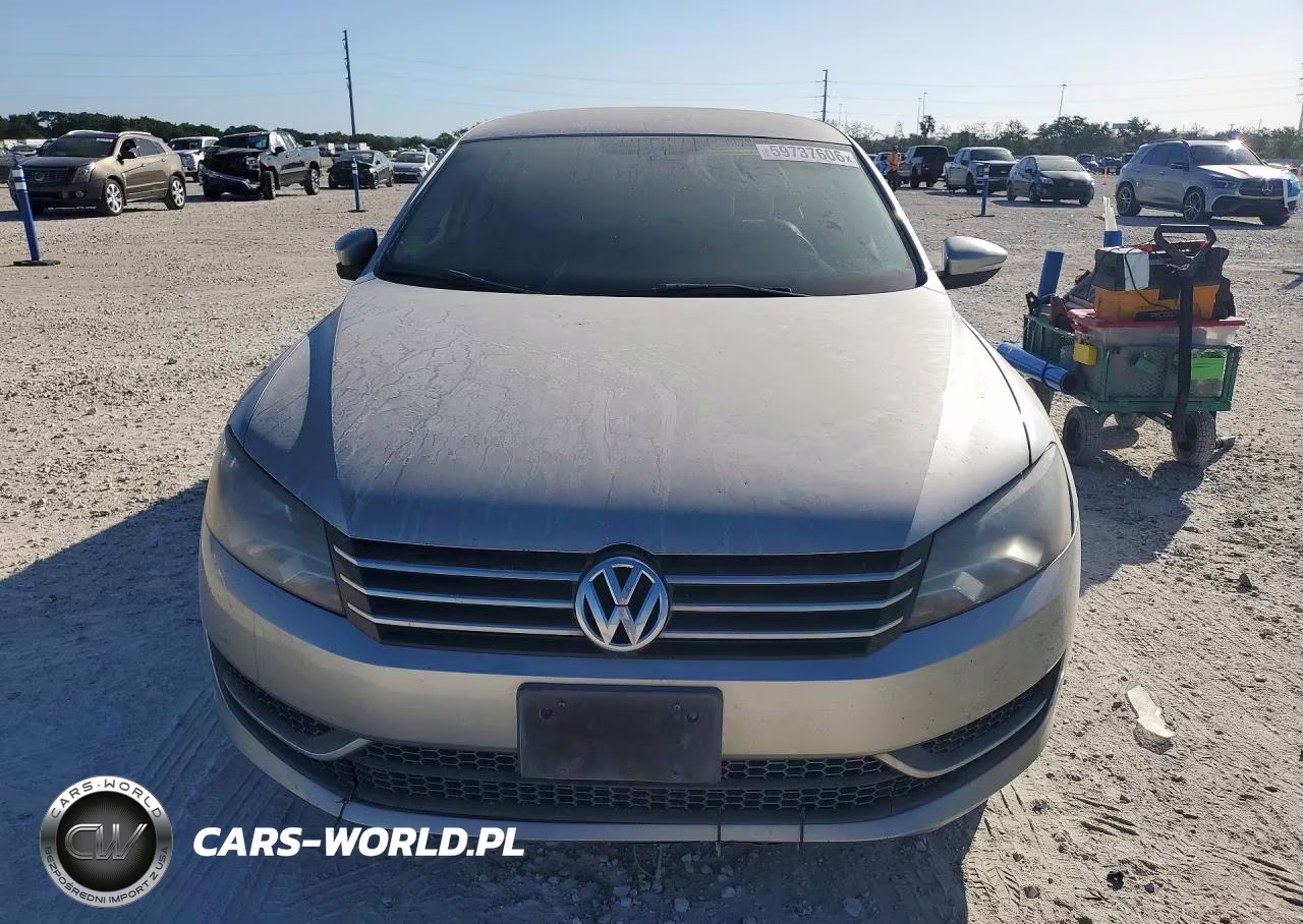 2012 Volkswagen Passat Se VIN:1VWBP7A3XCC019967 - 5