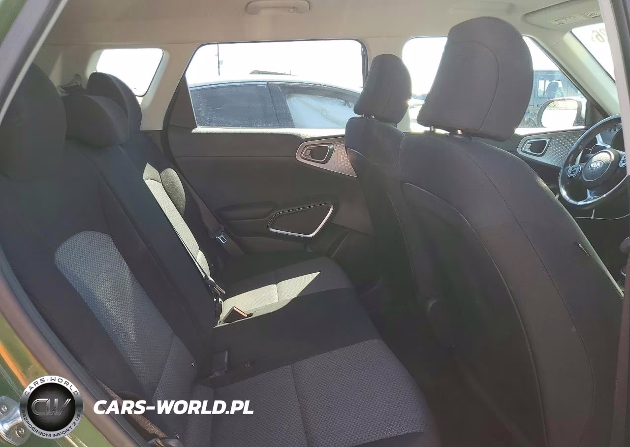 2021 Kia Soul X-Line VIN:KNDJ23AU6M7127432 - 11