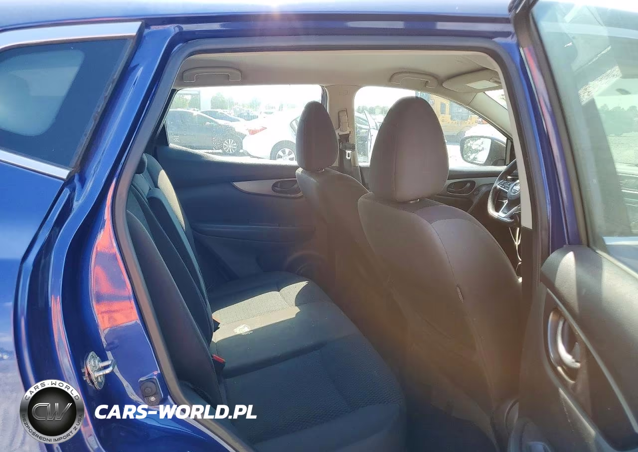 2019 Nissan Rogue Sport S VIN:JN1BJ1CP5KW229832 - 11