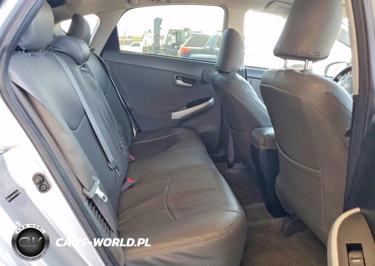 2012 Toyota Prius Two VIN:JTDKN3DU4C5524610 - 10