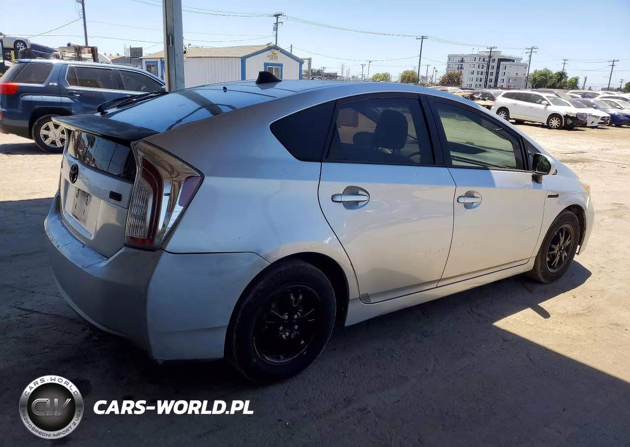 2012 Toyota Prius Two VIN:JTDKN3DU4C5524610 - 3