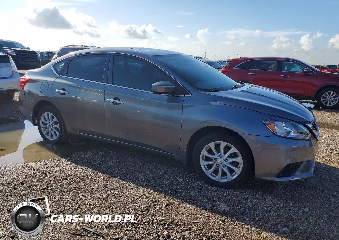 2017 Nissan Sentra S VIN:3N1AB7AP8HY357708 - 4