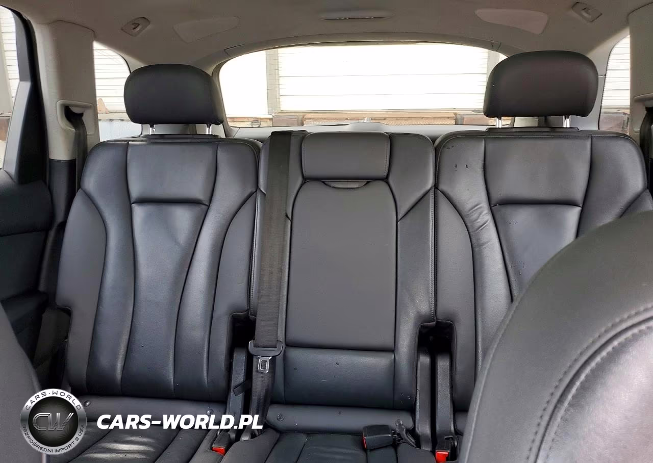 2021 Audi Q7 Premium Plus VIN:WA1LXAF79MD027371 - 10