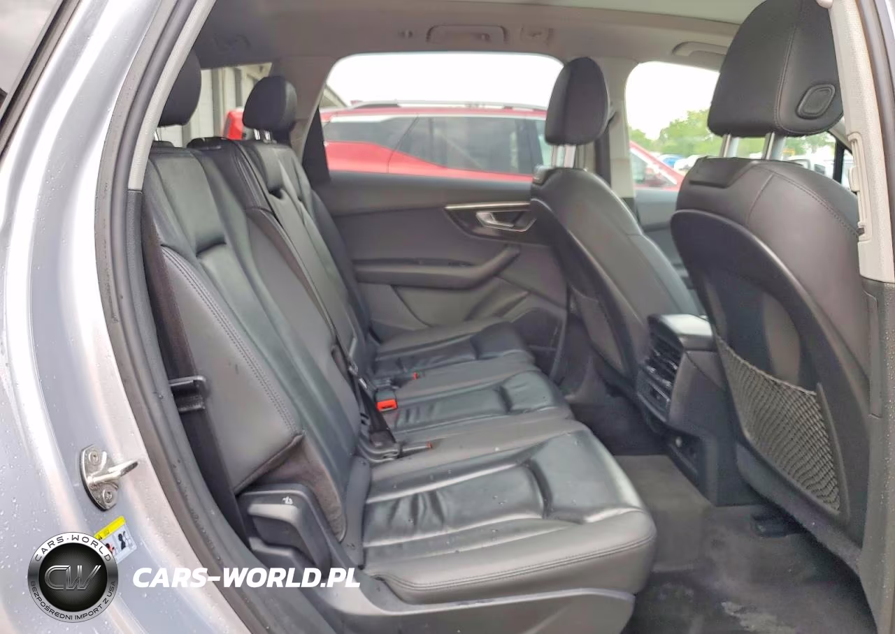 2021 Audi Q7 Premium Plus VIN:WA1LXAF79MD027371 - 11