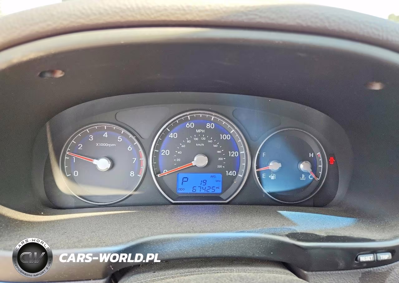 2010 Hyundai Santa Fe Gls VIN:5NMSG3AB9AH382097 - 9