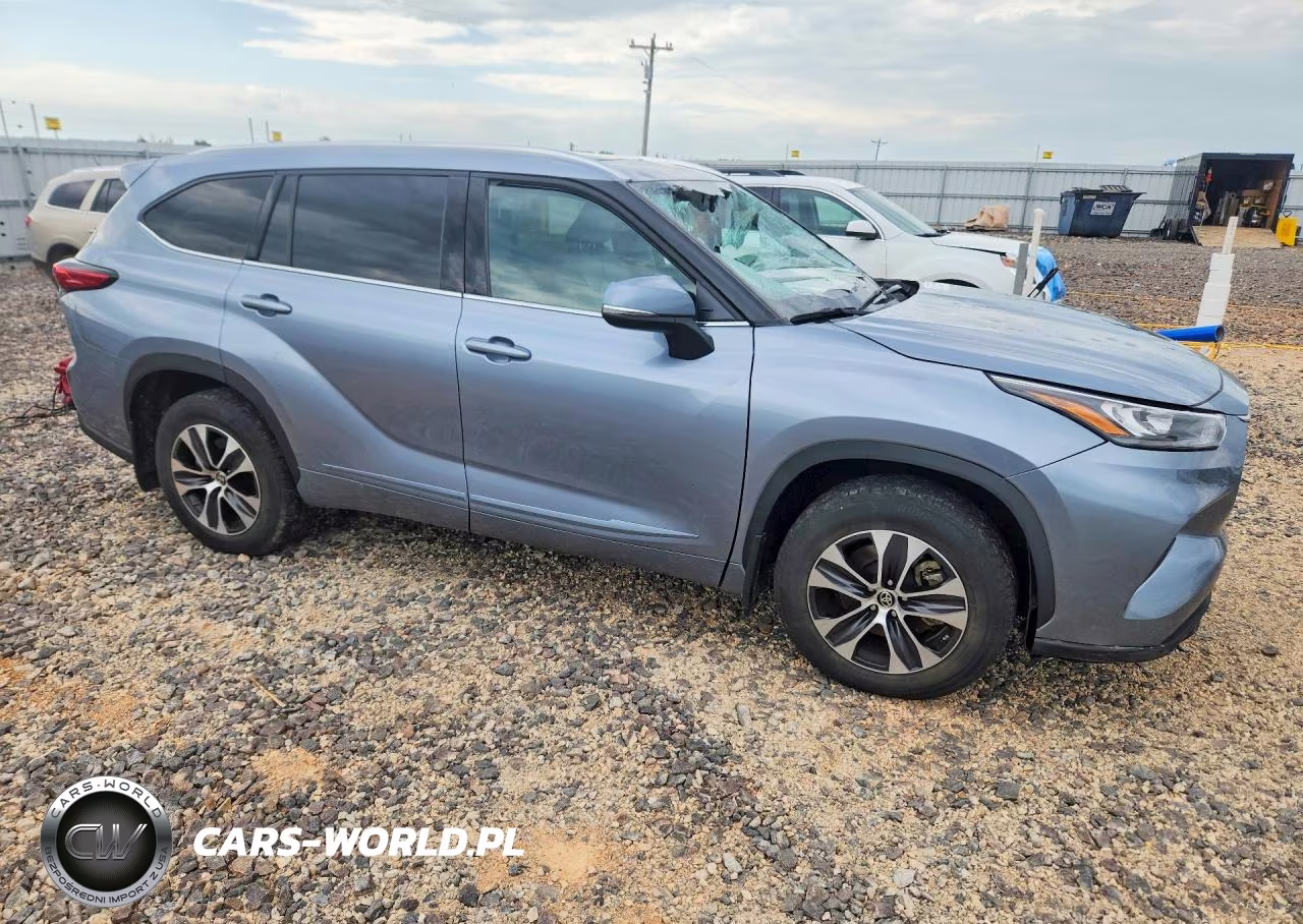 2020 Toyota Highlander Xle VIN:5TDGZRBH8LS046396 - 4
