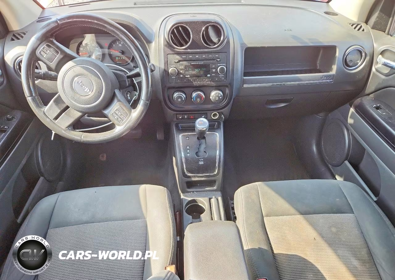 2012 Jeep Compass Latitude VIN:1C4NJCEA8CD539355 - 8