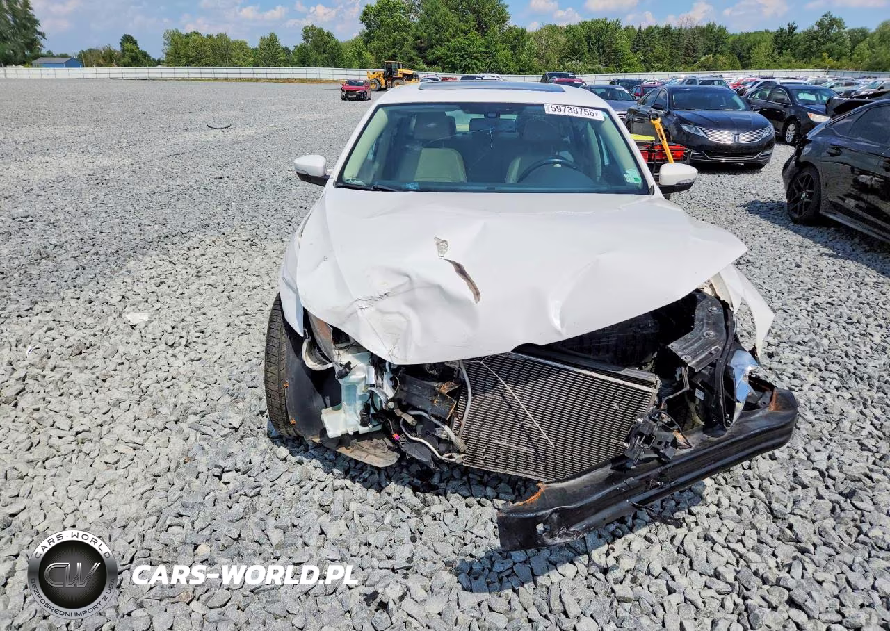 2014 Volkswagen Passat Se VIN:1VWBS7A32EC077511 - 5