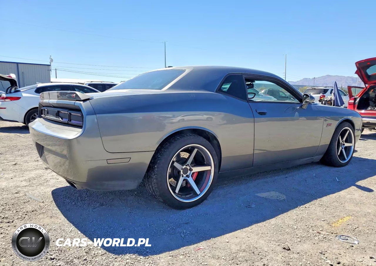 2012 Dodge Challenger Srt-8 VIN:2C3CDYCJ6CH289944 - 3