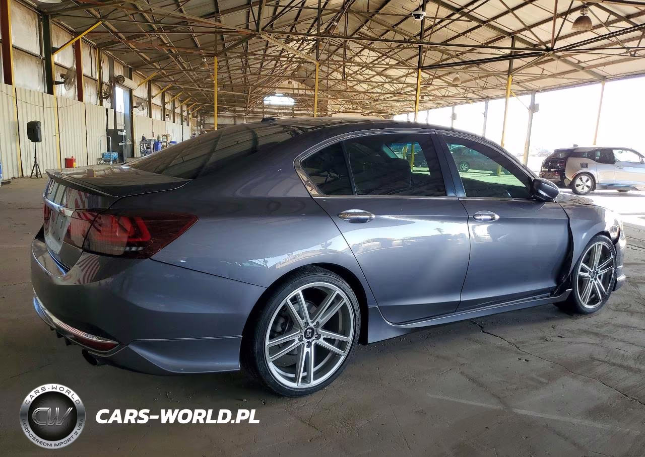 2016 Honda Accord Sport VIN:1HGCR2F51GA118422 - 3