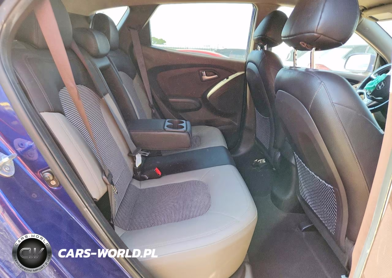 2010 Hyundai Tucson Gls VIN:KM8JU3AC8AU098638 - 11