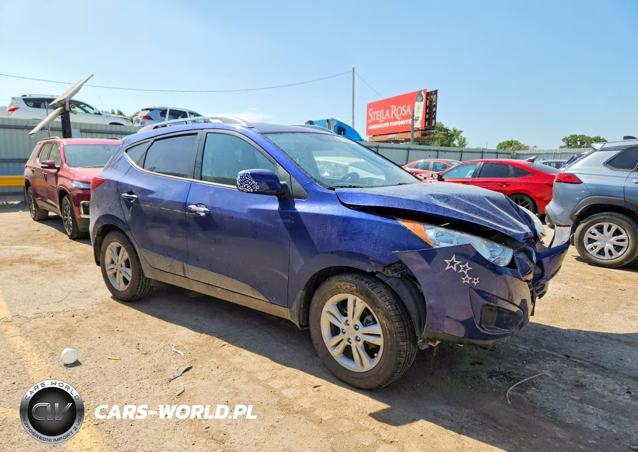 2010 Hyundai Tucson Gls VIN:KM8JU3AC8AU098638 - 4