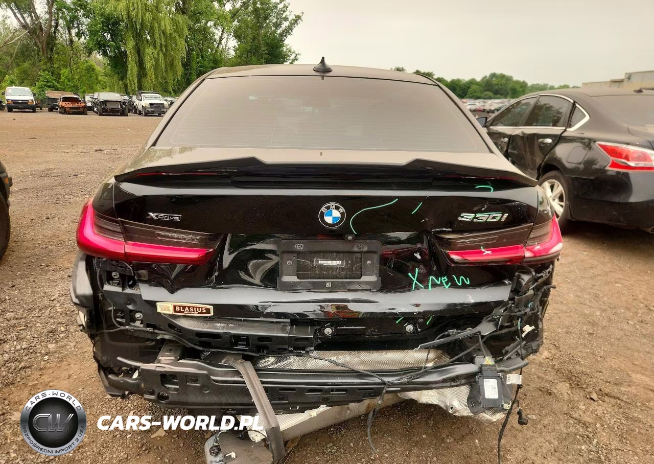 2022 BMW 330Xi VIN:3MW5R7J05N8C38536 - 6