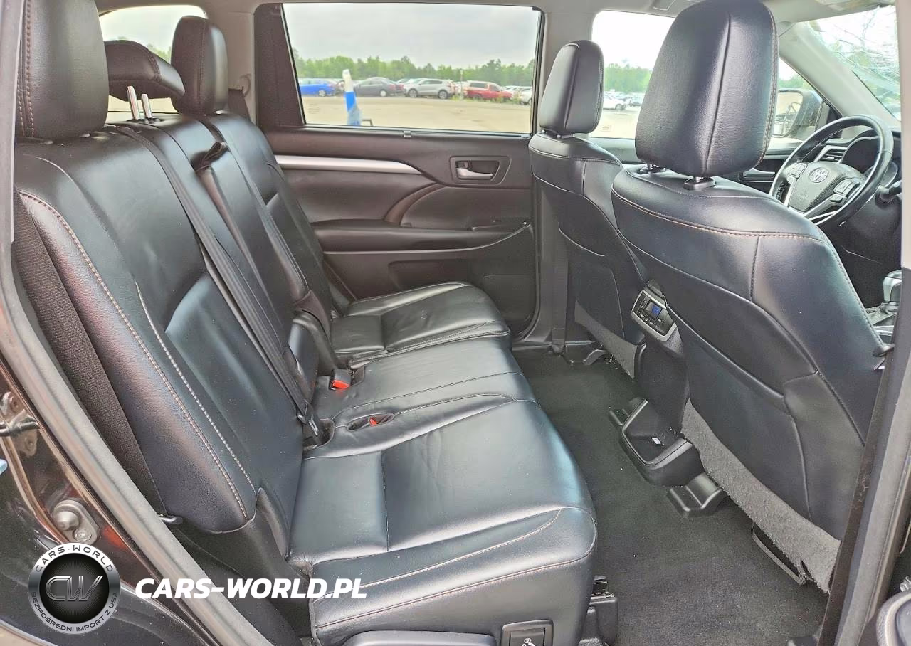 2018 Toyota Highlander Xle VIN:5TDJZRFHXJS839776 - 11
