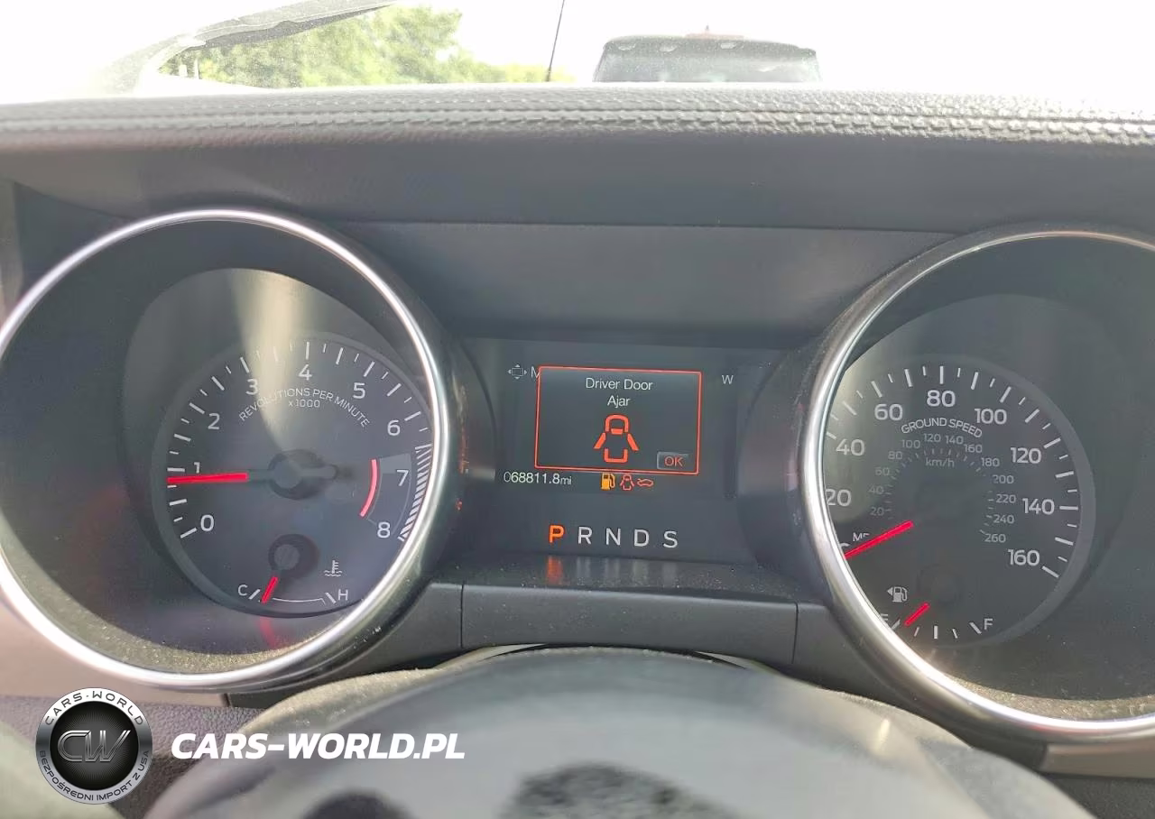 2021 Ford Mustang VIN:1FATP8UH8M5124958 - 9