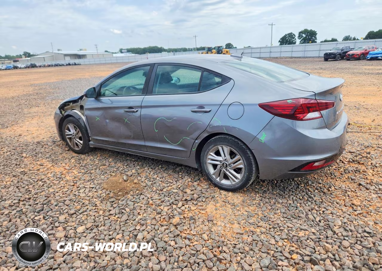 2019 Hyundai Elantra Sel VIN:KMHD84LFXKU749400 - 2