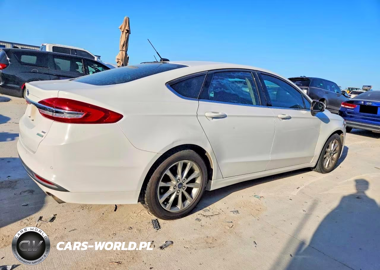 2017 Ford Fusion Se VIN:3FA6P0HD8HR328913 - 3