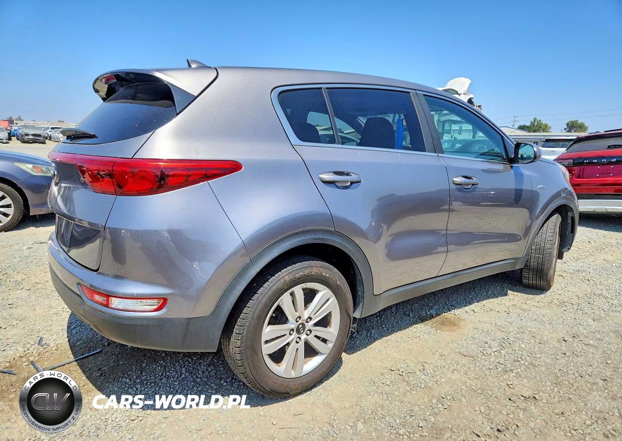 2018 Kia Sportage Lx VIN:KNDPMCAC7J7340476 - 3