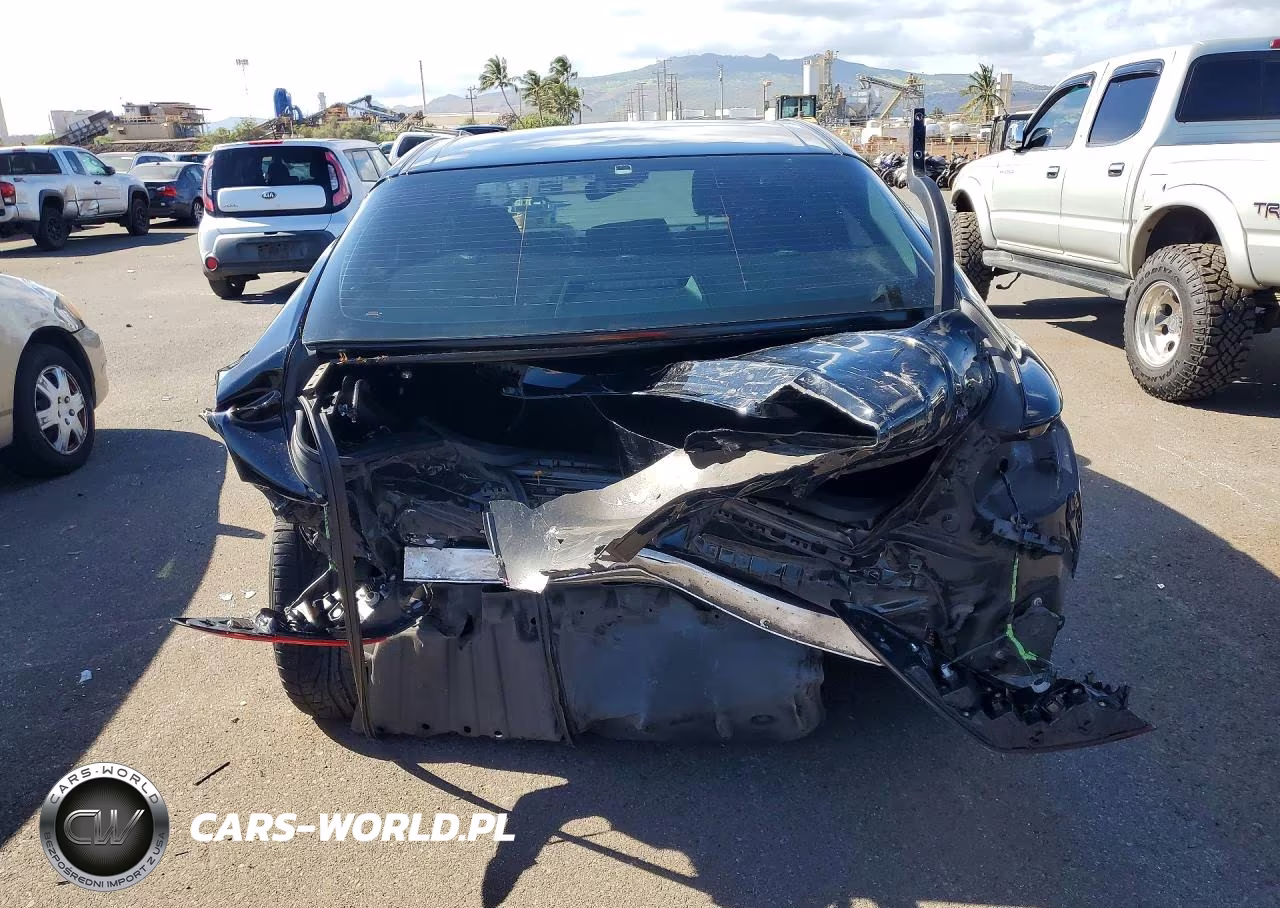 2018 Toyota Camry L VIN:4T1B11HK2JU136055 - 6