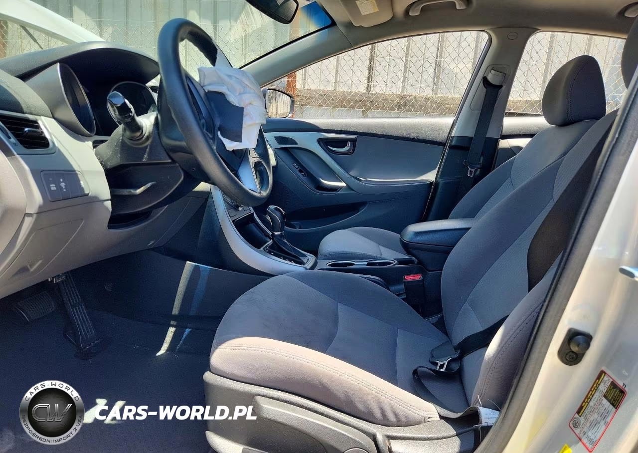2016 Hyundai Elantra Se VIN:5NPDH4AE8GH667083 - 7