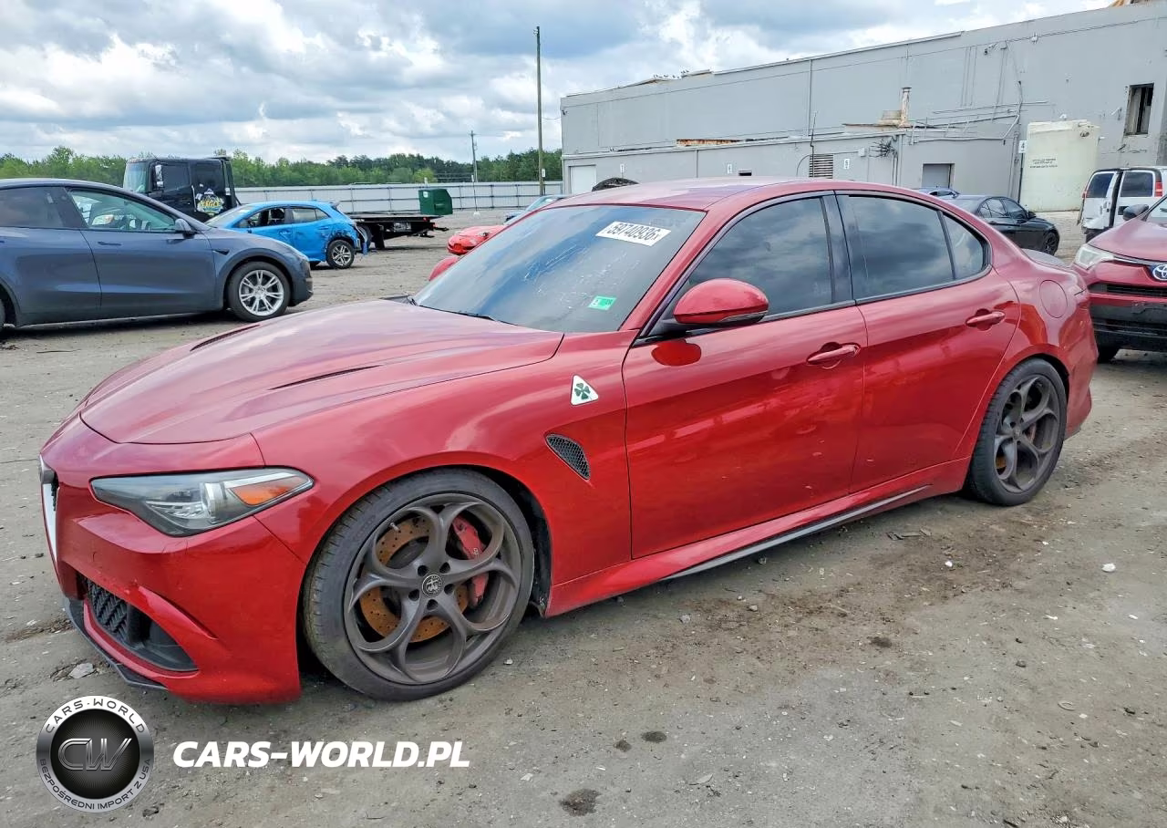 2017 Alfa Romeo Giulia Quadrifoglio – zdjęcie 1 z 12