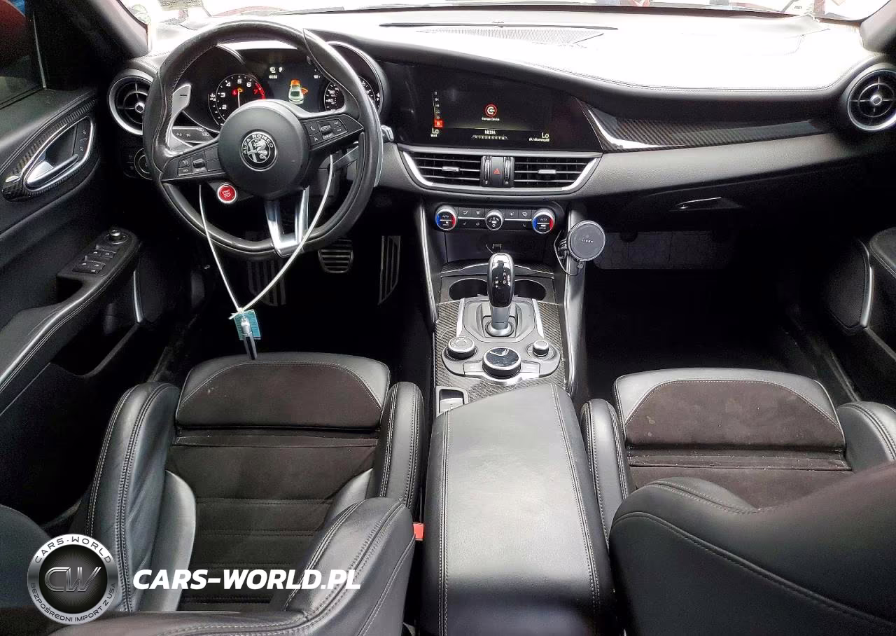 2017 Alfa Romeo Giulia Quadrifoglio VIN:ZARFAEAV2H7547696 - 8