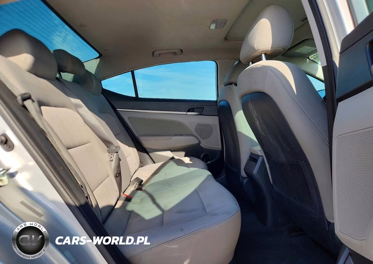 2018 Hyundai Elantra Value Edition VIN:5NPD84LFXJH399053 - 10