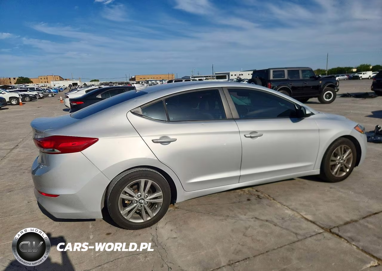 2018 Hyundai Elantra Value Edition VIN:5NPD84LFXJH399053 - 3