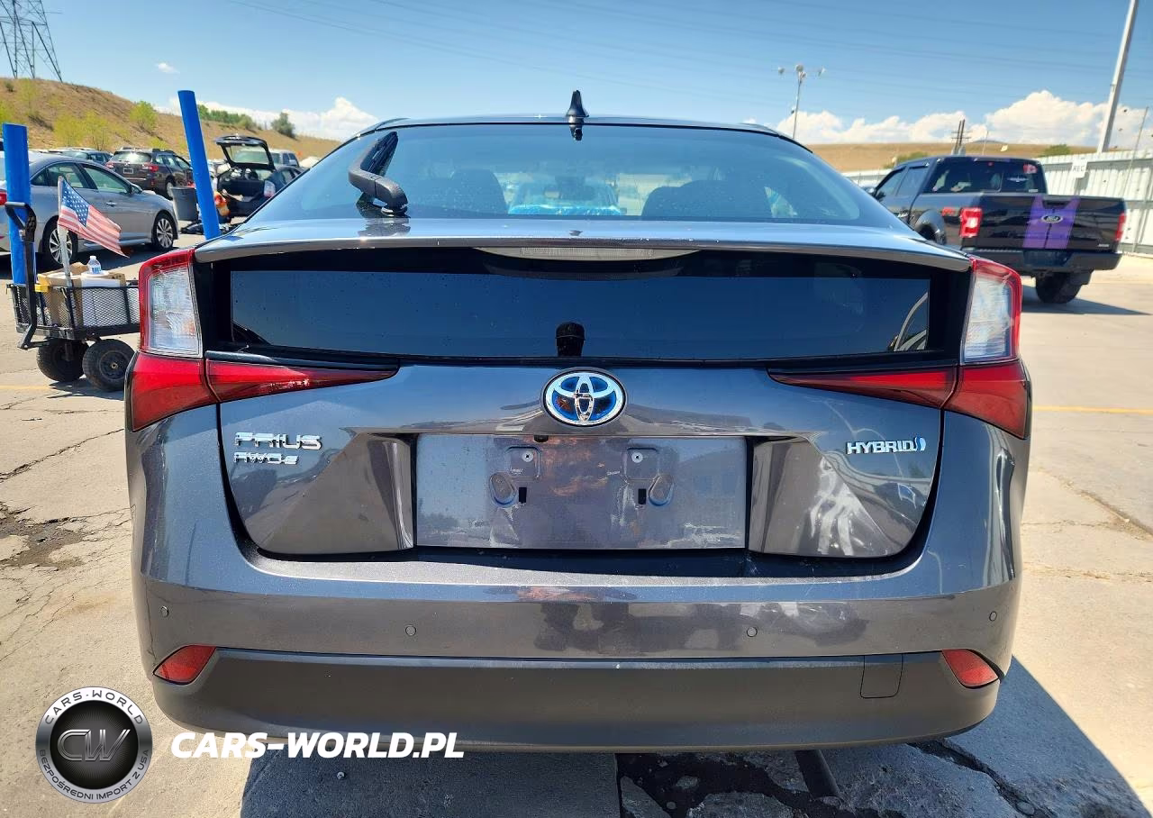 2020 Toyota Prius Le Awd-E VIN:JTDL9RFU9L3021255 - 6
