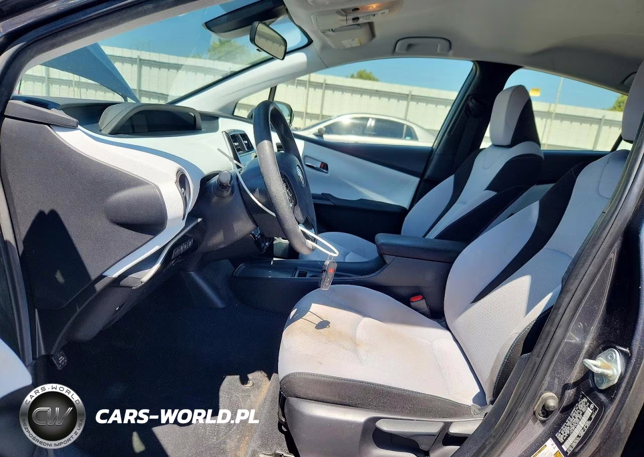 2020 Toyota Prius Le Awd-E VIN:JTDL9RFU9L3021255 - 7