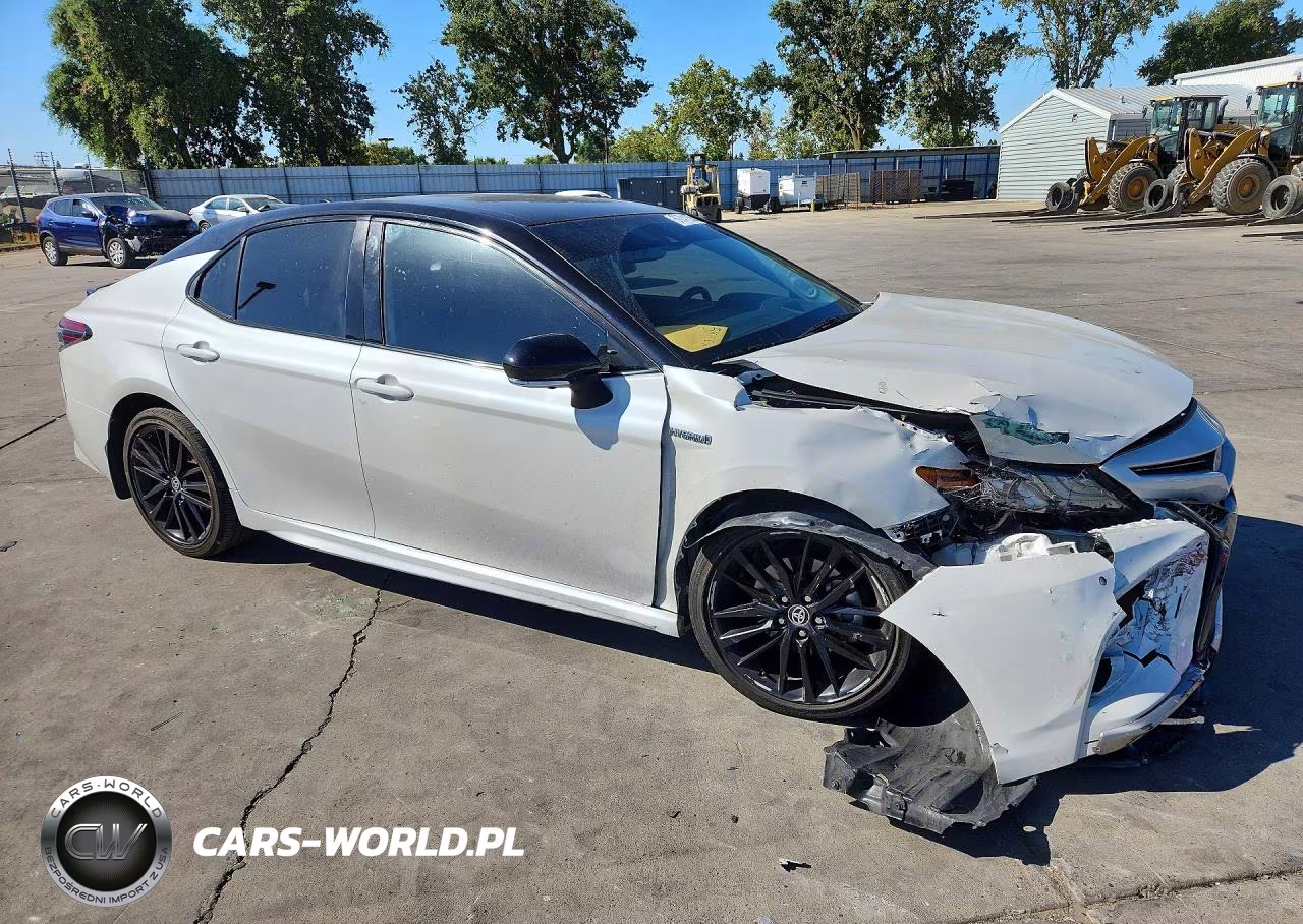 2021 Toyota Camry Xse VIN:4T1K31AK2MU020993 - 4