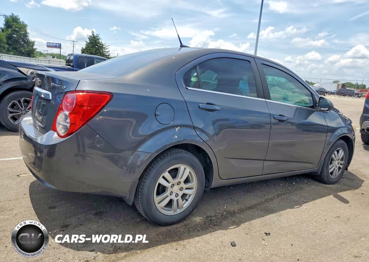 2013 Chevrolet Sonic Lt VIN:1G1JC5SH1D4153179 - 3
