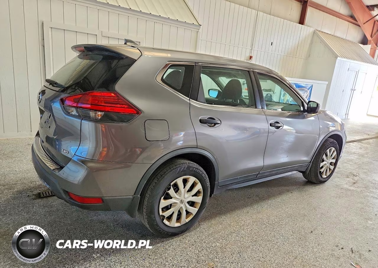 2017 Nissan Rogue S VIN:KNMAT2MVXHP576002 - 3
