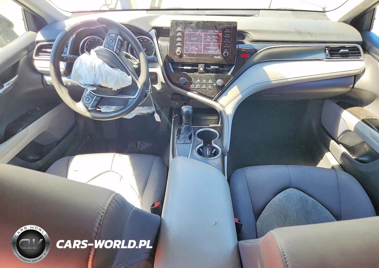 2021 Toyota Camry Le VIN:4T1C11AK4MU591704 - 8