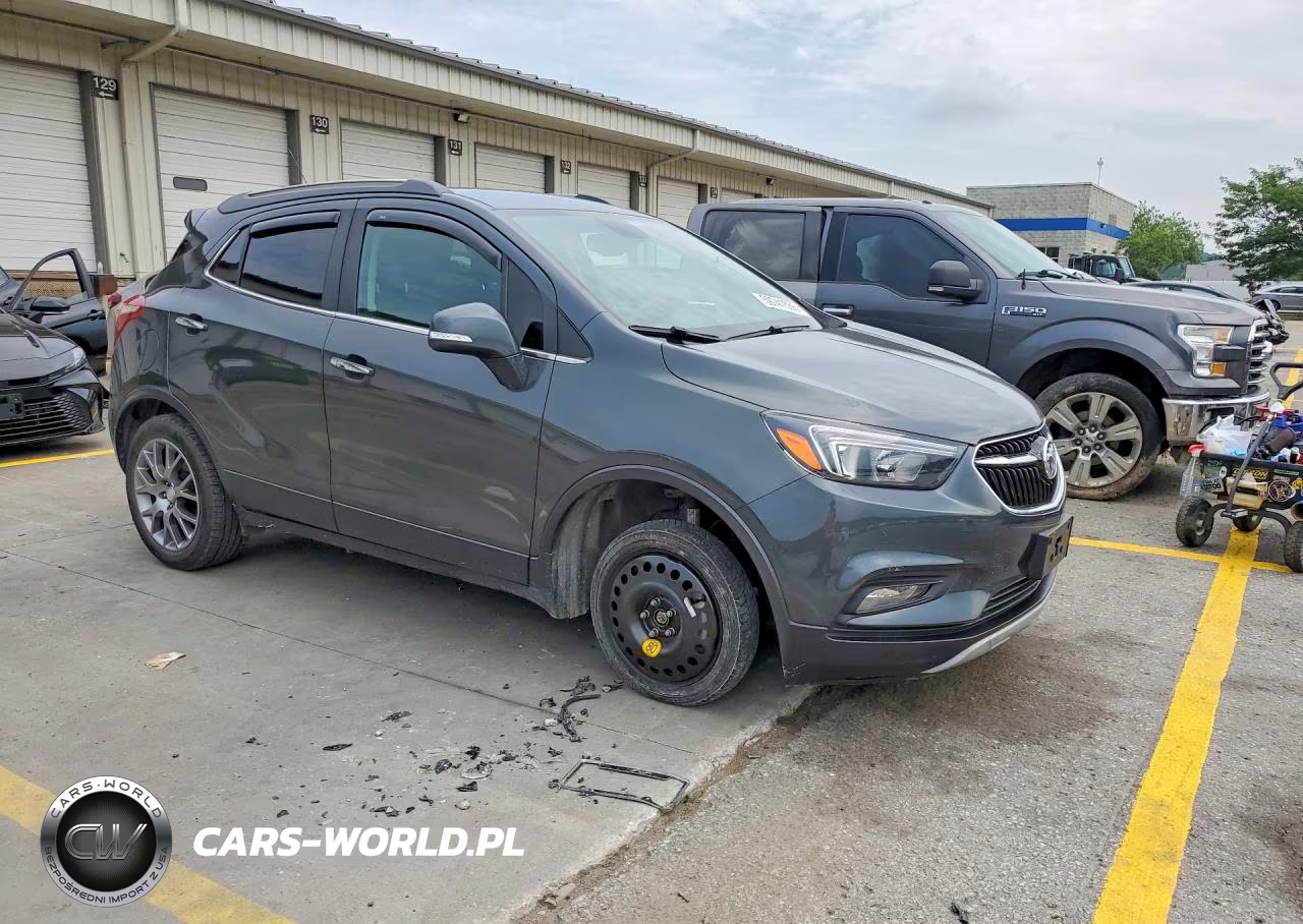2018 Buick Encore Sport Touring VIN:KL4CJ2SB4JB584939 - 4