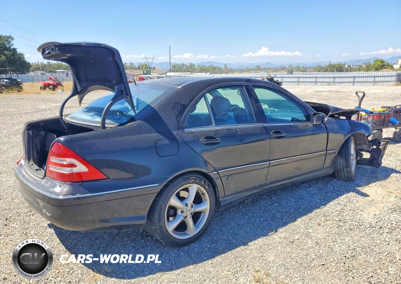 2005 Mercedes-Benz C 230K Sport Sedan VIN:WDBRF40J05F720942 - 3