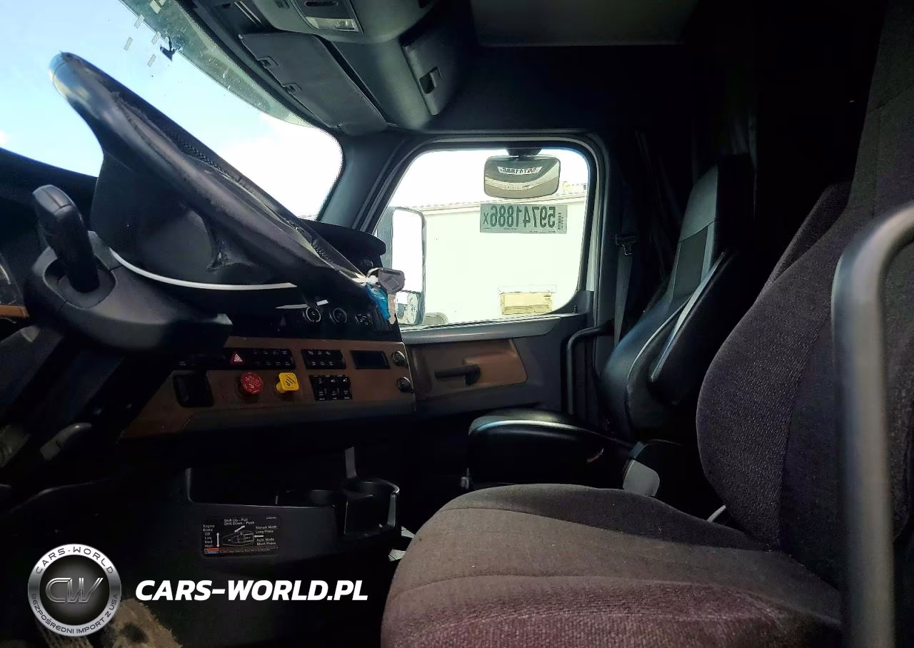 2019 Freightliner Cascadia Trucks VIN:1FUJHHDR8KLKN0228 - 7