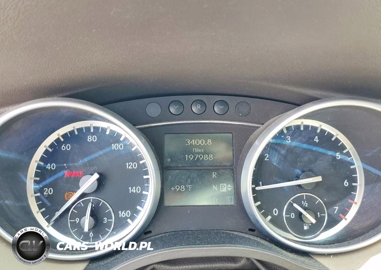 2011 Mercedes-Benz R 350 4Matic VIN:4JGCB6FE7BA130881 - 9