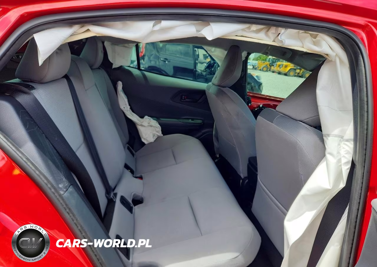 2026 Toyota Prius Le VIN:JTDACAAU4T3070851 - 10