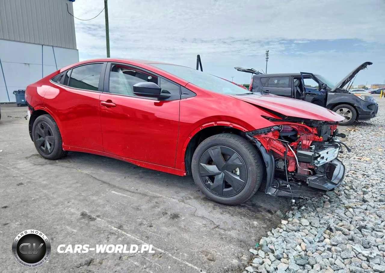 2026 Toyota Prius Le VIN:JTDACAAU4T3070851 - 4