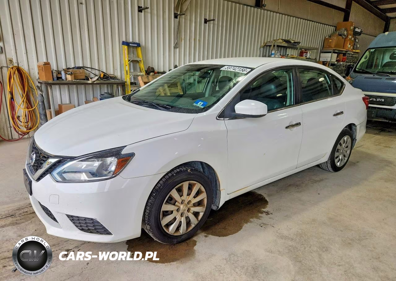 2017 Nissan Sentra S – zdjęcie 1 z 12
