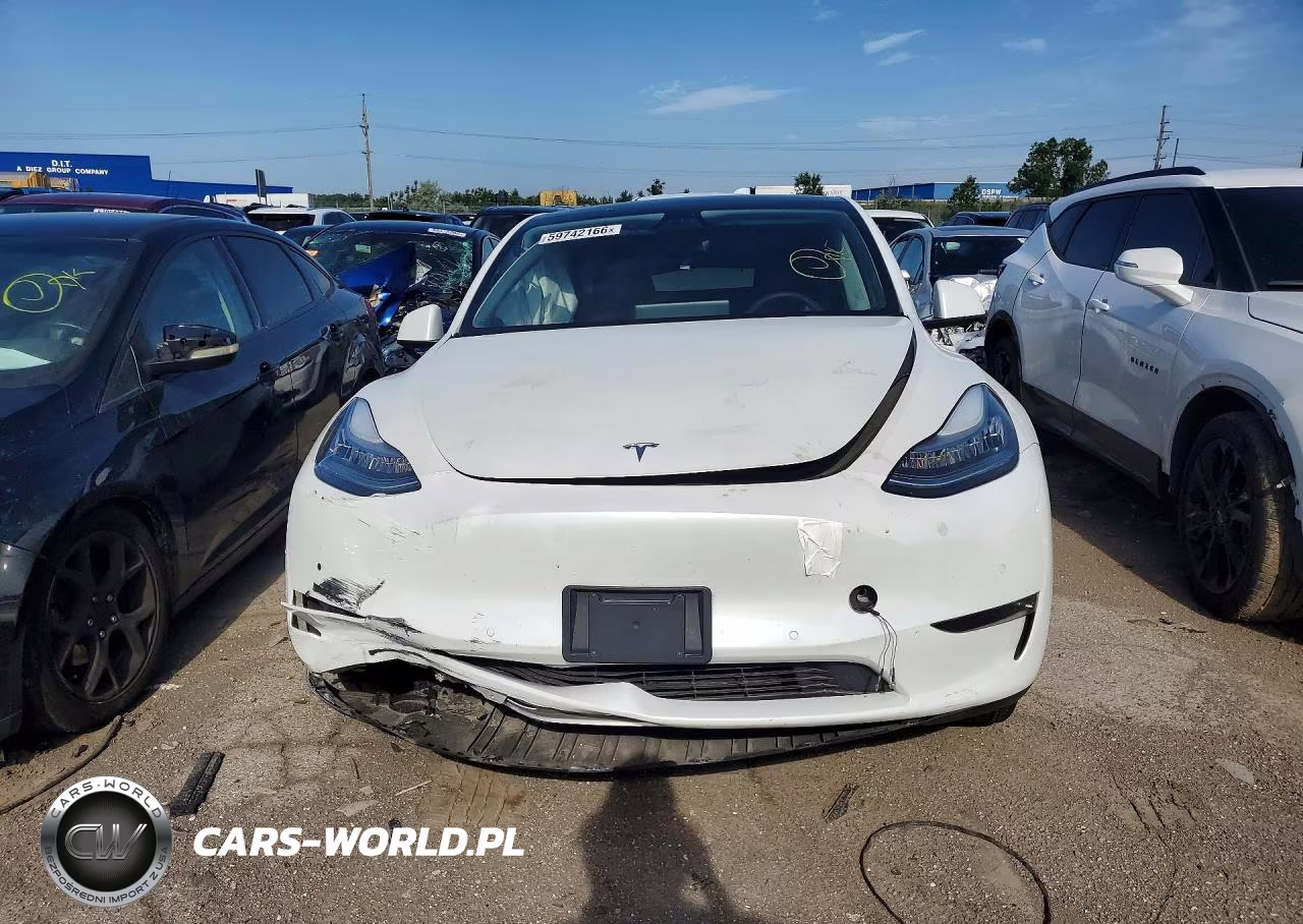 2020 Tesla Model Y VIN:5YJYGDEE2LF037423 - 5
