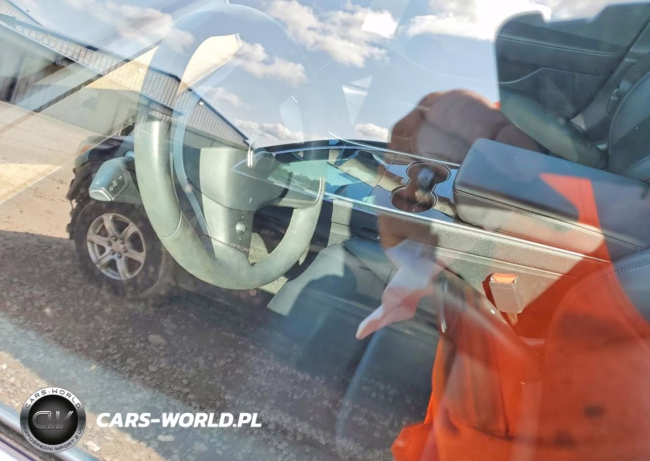 2020 Tesla Model 3 VIN:5YJ3E1EA2LF745022 - 7